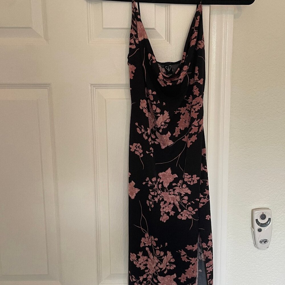 XS Windsor Red/Pink Floral Midi Dress